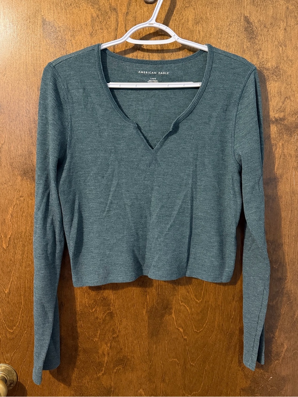 American Eagle Outfitters Emerald Green Ribbed V-Notch Long Sleeve Crop Top